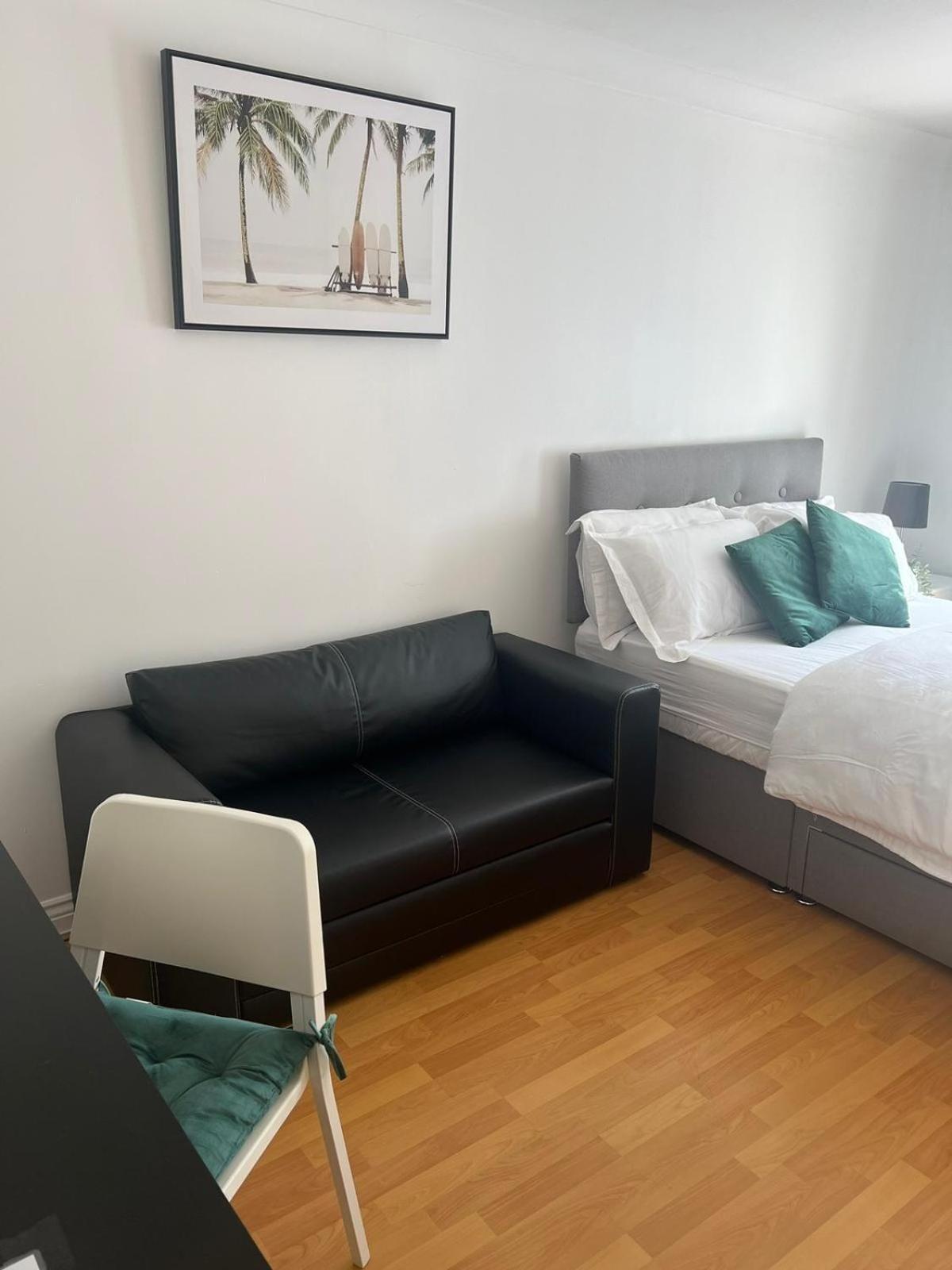 קולצ'סטר Luxury Rooms And An En-Suite Room With Free Wi-Fi Clarendon Way מראה חיצוני תמונה