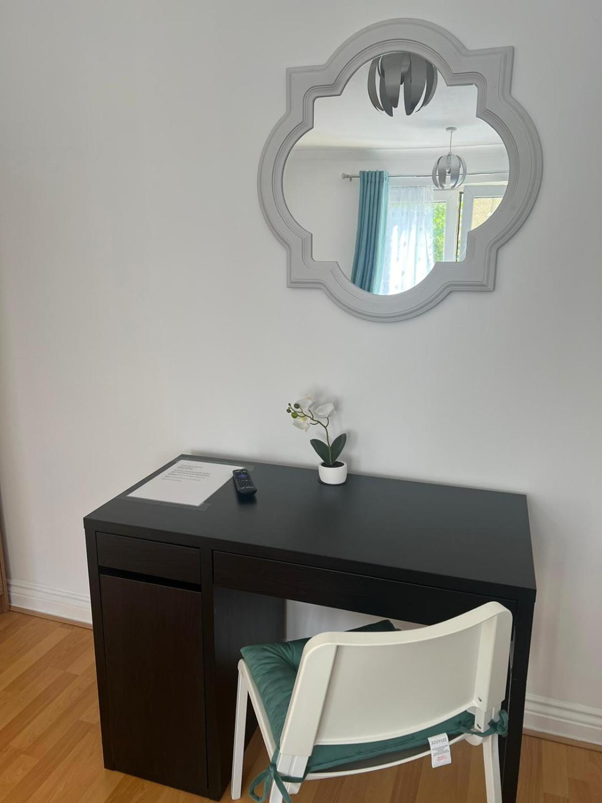 קולצ'סטר Luxury Rooms And An En-Suite Room With Free Wi-Fi Clarendon Way מראה חיצוני תמונה