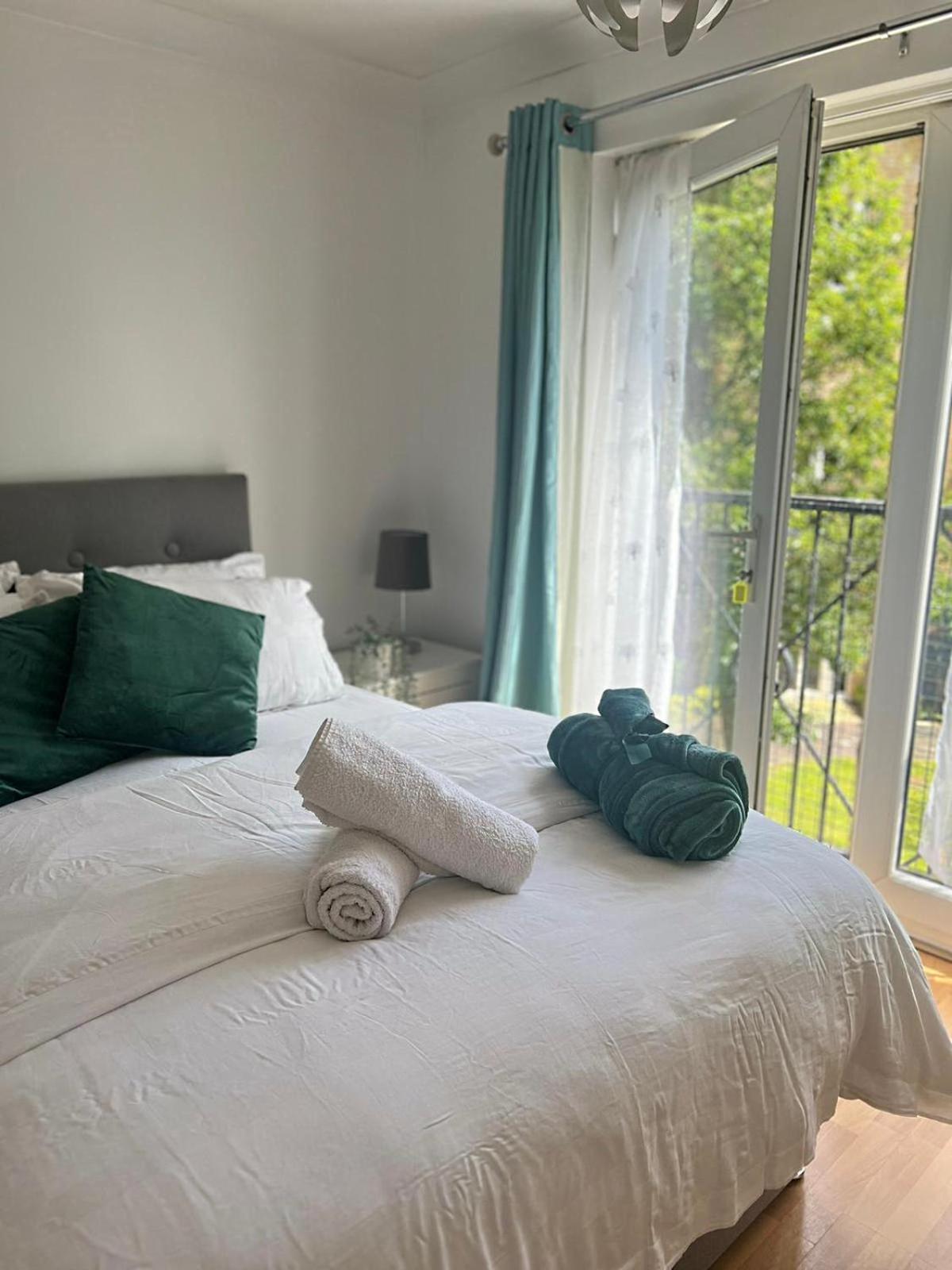 קולצ'סטר Luxury Rooms And An En-Suite Room With Free Wi-Fi Clarendon Way מראה חיצוני תמונה