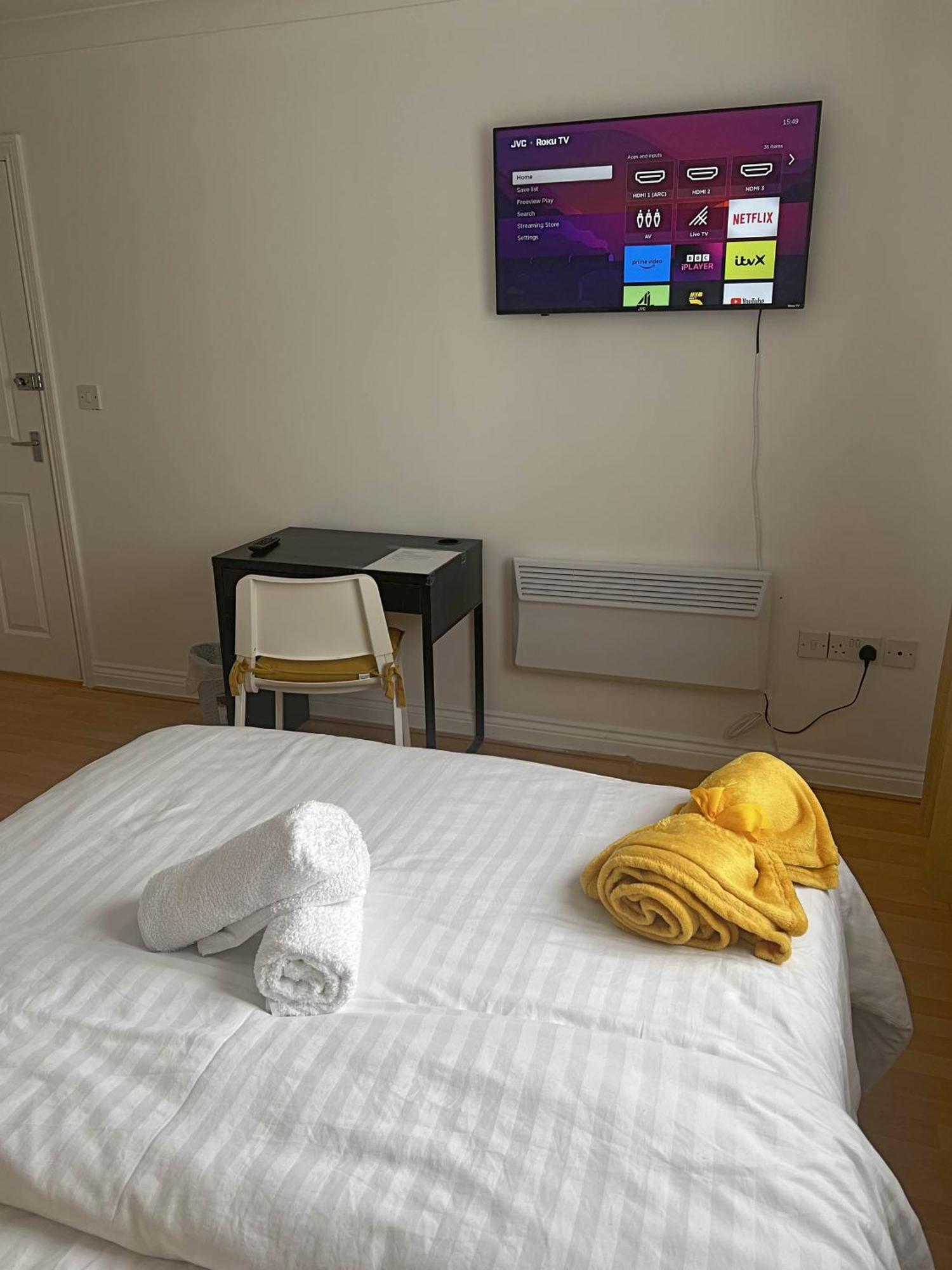 קולצ'סטר Luxury Rooms And An En-Suite Room With Free Wi-Fi Clarendon Way מראה חיצוני תמונה