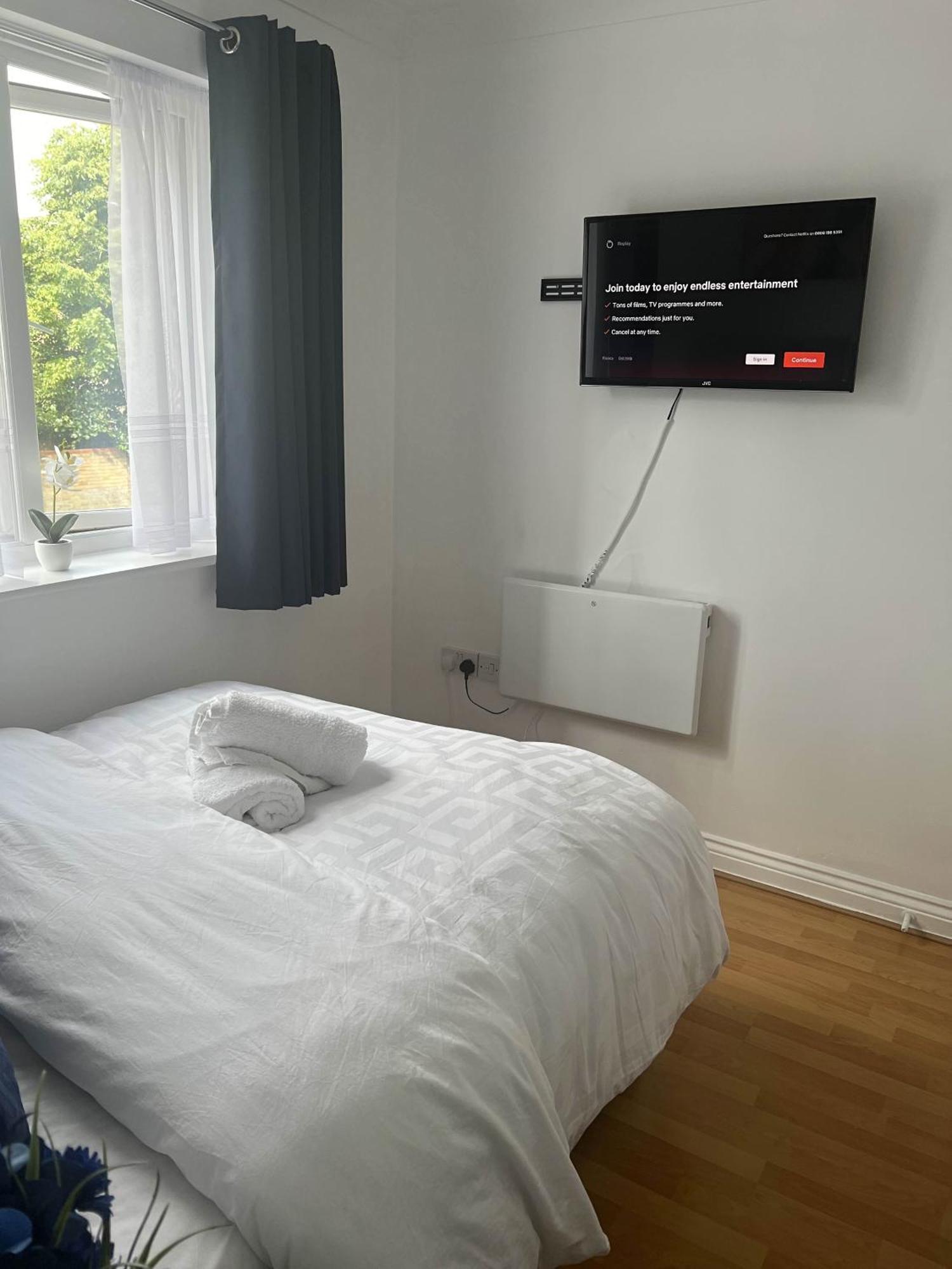 קולצ'סטר Luxury Rooms And An En-Suite Room With Free Wi-Fi Clarendon Way מראה חיצוני תמונה